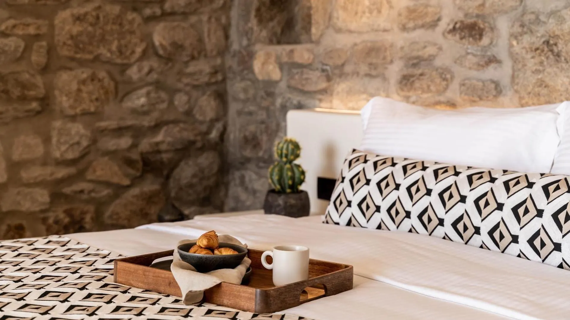 Hotel Makani Suites Ano Mera