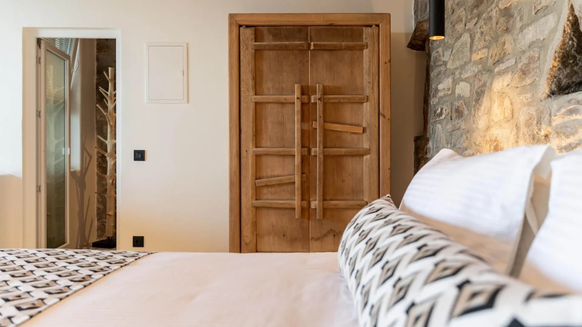 Hotel Makani Suites Ano Mera