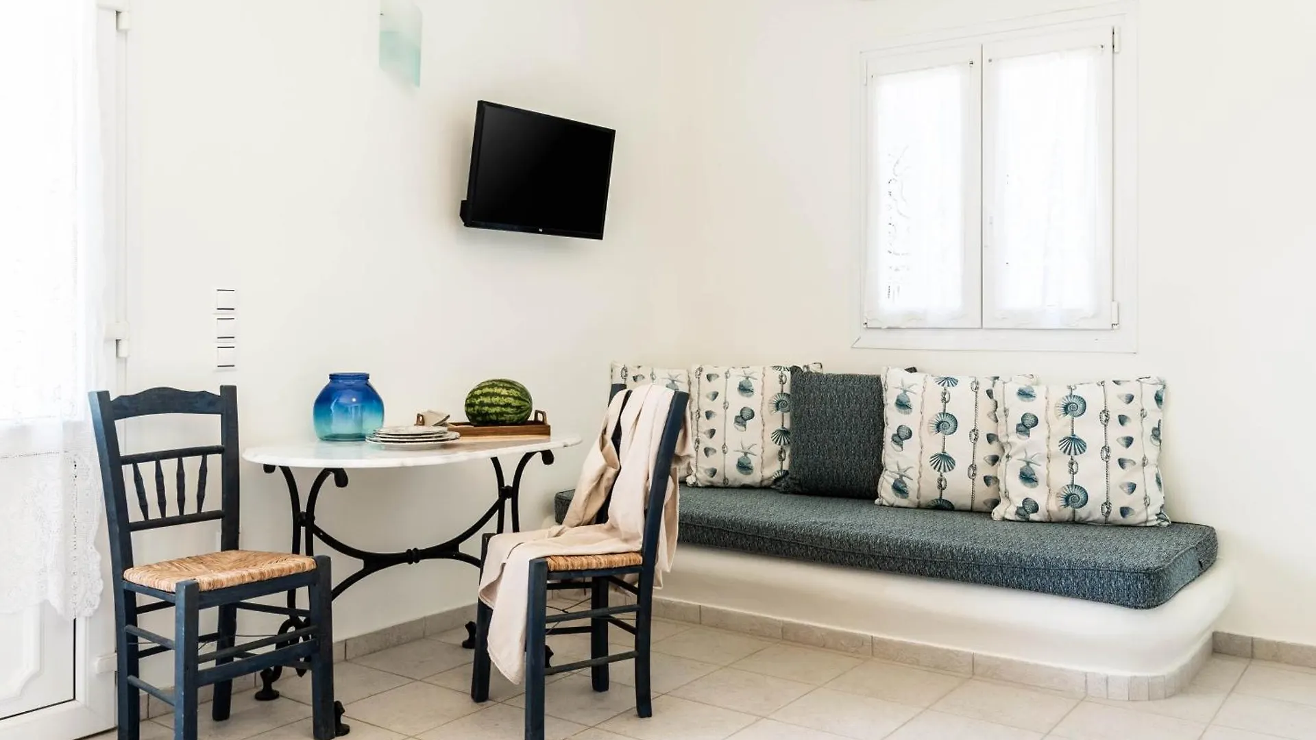 Makani Suites Ano Mera 0*,  Griechenland