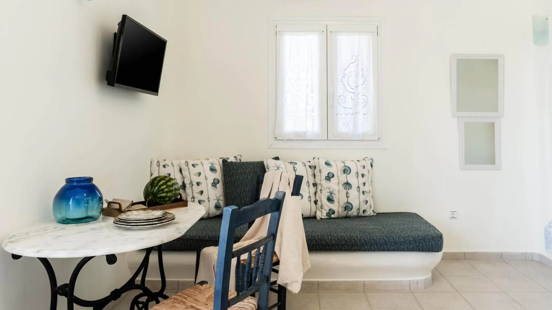 Makani Suites Ano Mera 0*,  Griechenland